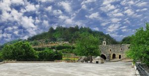 السياحة والتنمية المحلية